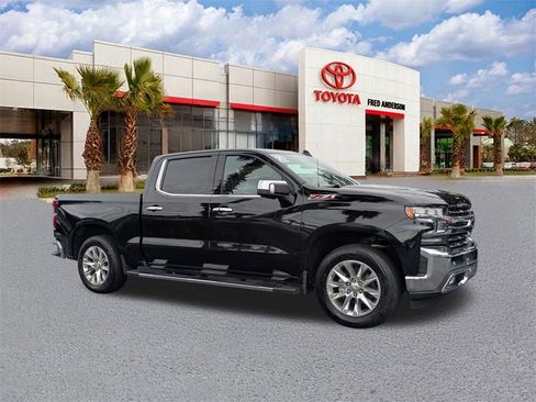 Used 2021 Chevrolet Silverado 1500 LTZ image 1