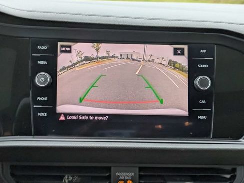 Used 2019 Volkswagen Jetta SEL FWD image 21