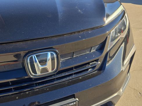 Used 2022 Honda Pilot TrailSport image 10