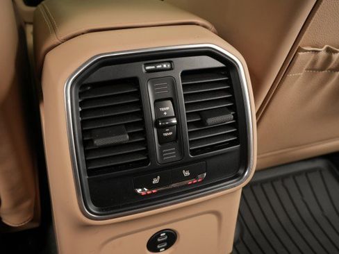 Used 2022 Porsche Macan S image 56