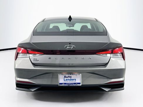 Used 2023 Hyundai Elantra SEL FWD image 6