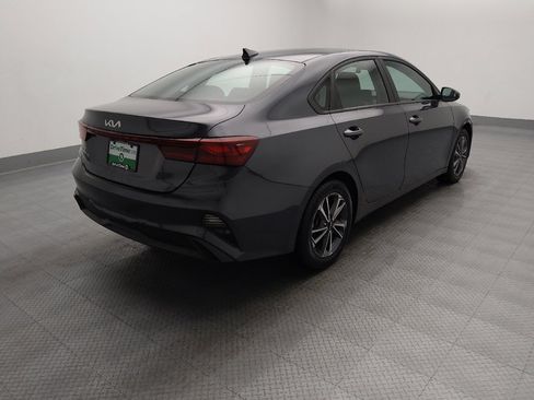 Used 2024 Kia Forte LXS FWD image 9