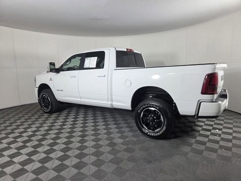 Used 2026 RAM 2500 Laramie AWD/4WD image 7