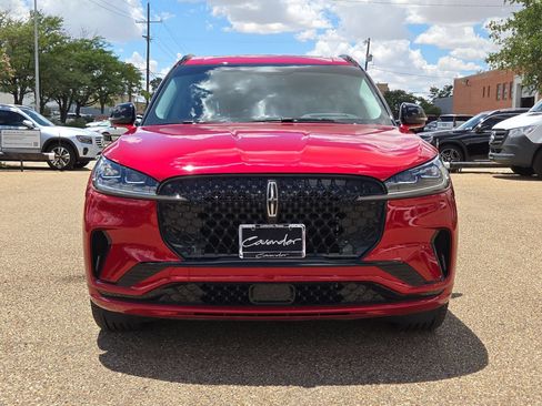 Used 2026 Lincoln Aviator Reserve AWD/4WD image 10