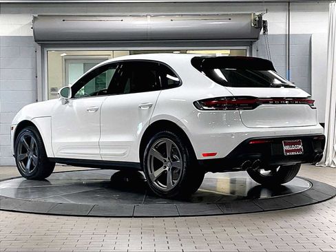 Used 2023 Porsche Macan AWD/4WD image 2