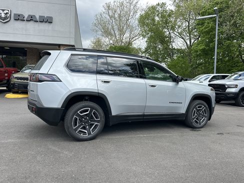 New 2026 Jeep Cherokee Limited AWD/4WD image 18