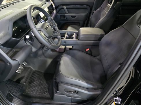 New 2026 Land Rover Defender 110 OCTA image 10