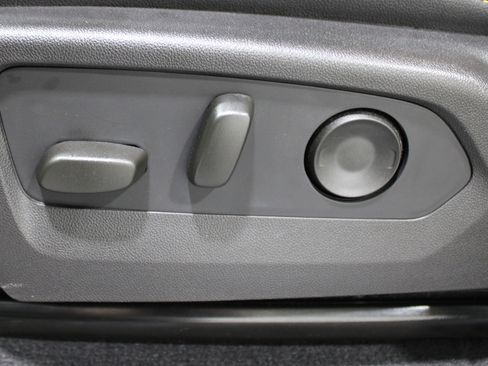 Used 2024 Chevrolet Colorado ZR2 w/ ZR2 Bison Edition image 4