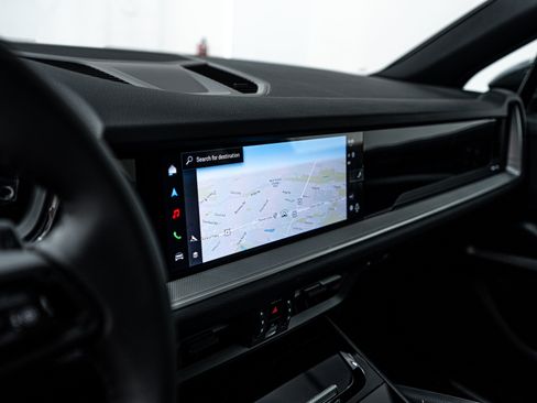 Certified 2025 Porsche Cayenne image 15