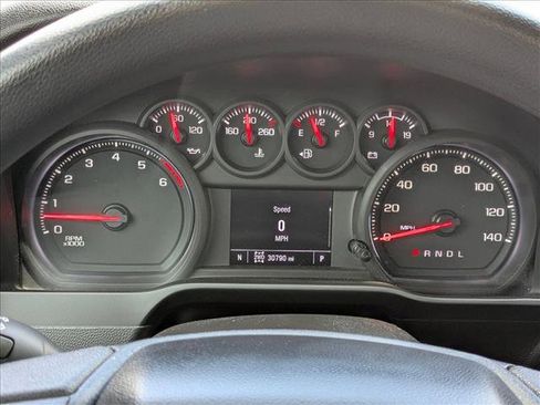 Used 2024 Chevrolet Silverado 2500 Custom w/ Custom Convenience Package AWD/4WD image 10