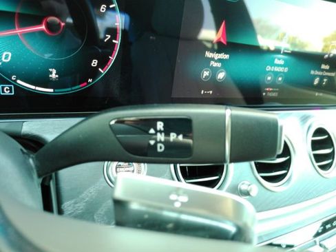 Used 2022 Mercedes-Benz E 350 Sedan w/ Driver Assistance Package image 40