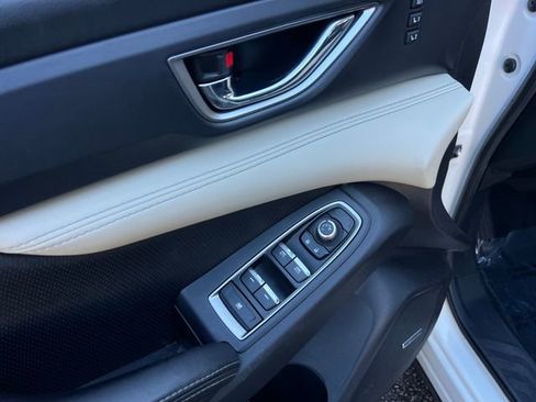 Used 2020 Subaru Ascent Limited w/ Technology Package image 11