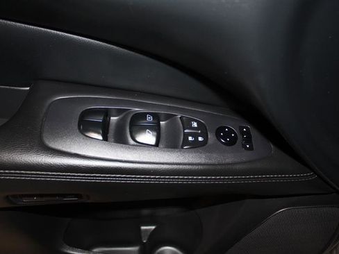 Used 2013 Nissan Pathfinder SL w/ SL Premium Pkg image 24