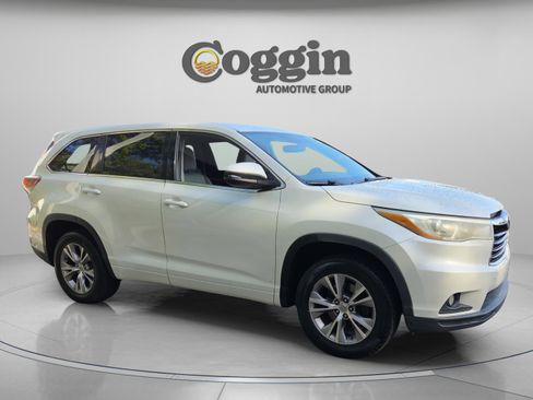 Used 2015 Toyota Highlander Plus image 7