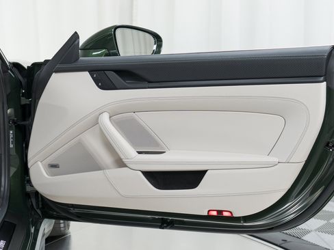 Used 2026 Porsche 911 GT3 image 32