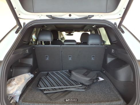 Used 2026 Volkswagen Tiguan SE R-Line AWD/4WD image 21