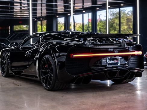 Used 2018 Bugatti Chiron AWD/4WD image 21