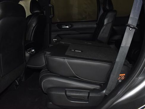 Used 2025 Nissan Armada PRO-4X image 33