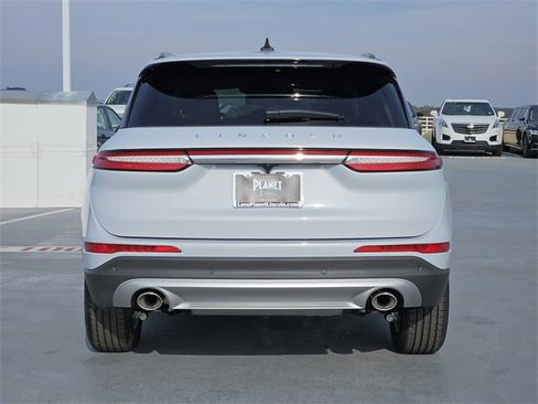 New 2026 Lincoln Corsair Premiere image 6