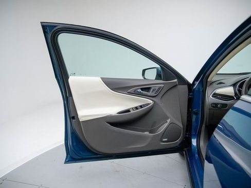 Used 2024 Chevrolet Malibu LT image 22