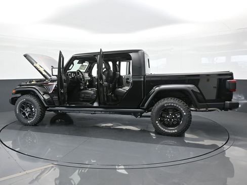 Used 2024 Jeep Gladiator Sport image 66