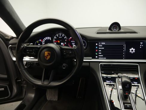 Certified 2022 Porsche Panamera GTS AWD/4WD image 28