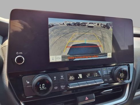 Used 2025 Toyota Grand Highlander AWD image 6