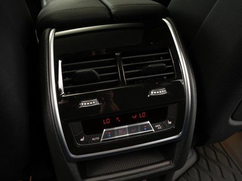 Used 2024 BMW X5 M60i AWD/4WD image 52