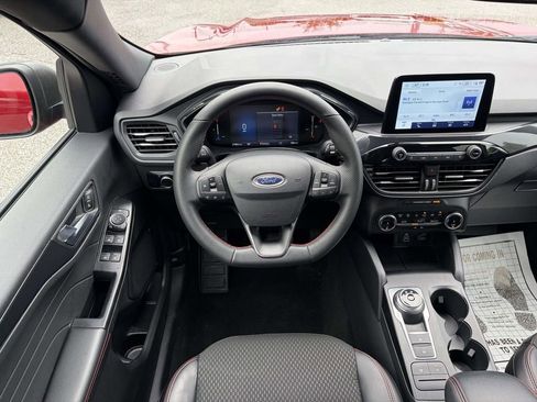Used 2025 Ford Escape ST-Line AWD/4WD image 14