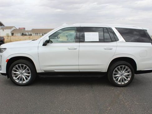 Used 2022 Cadillac Escalade Premium Luxury w/ LPO, Floor Liner Package image 9