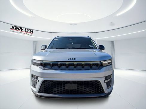 New 2026 Jeep Grand Wagoneer Limited AWD/4WD image 8