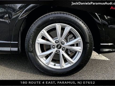 Used 2023 Audi Q3 2.0T Premium w/ Convenience Package image 8