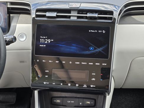 Used 2023 Hyundai Tucson Limited image 21