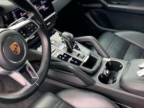 Used 2019 Porsche Cayenne S AWD/4WD image 16