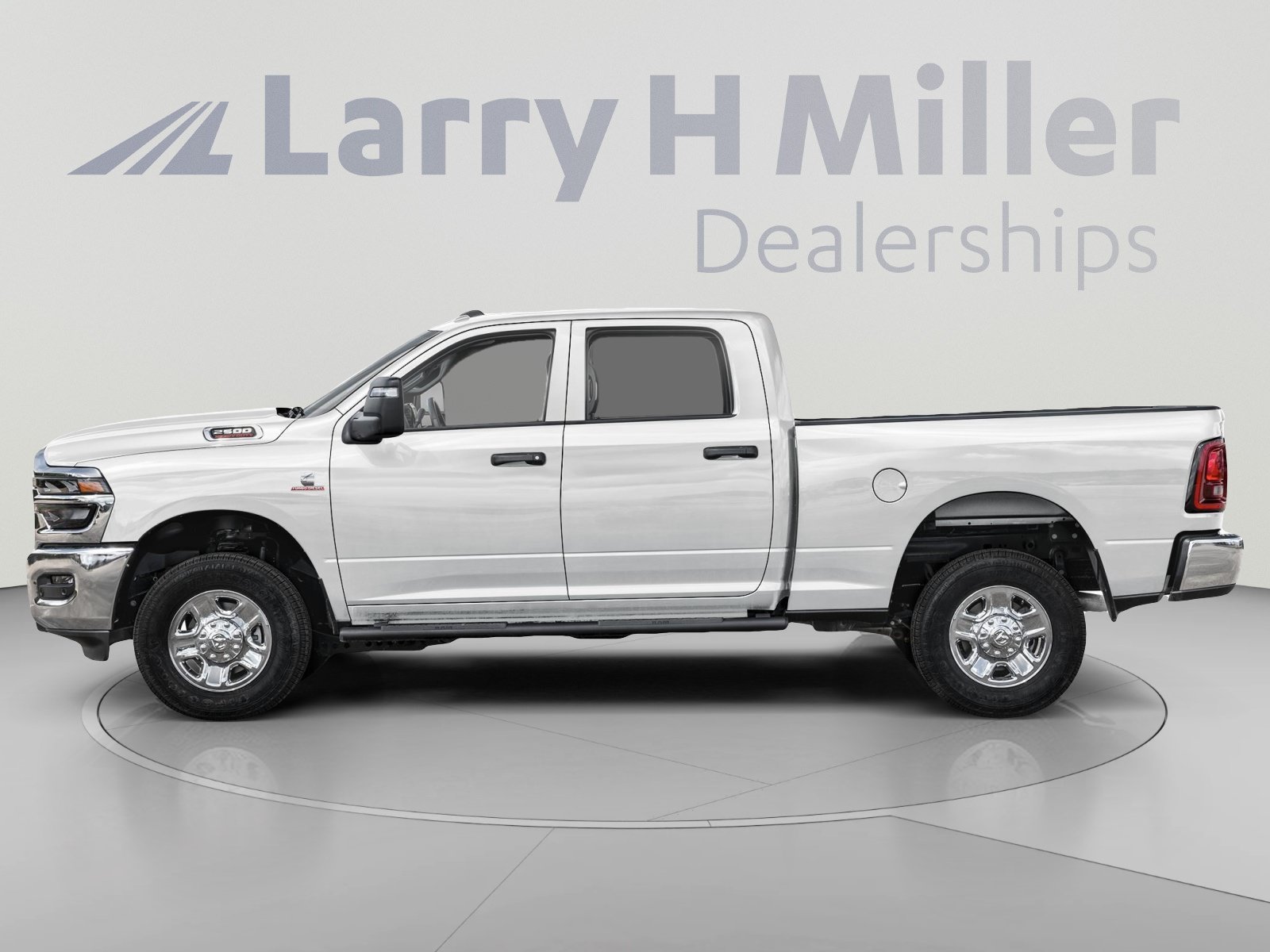 Used 2025 RAM 2500 Tradesman AWD/4WD image 3