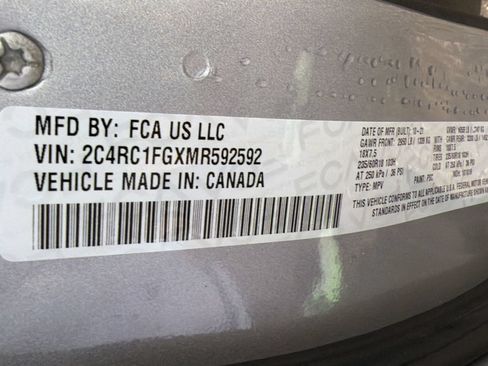 Used 2021 Chrysler Pacifica Touring w/ S Appearance Package FWD image 19