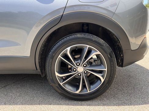 Used 2022 Buick Encore GX Select w/ Advanced Technology Package image 13