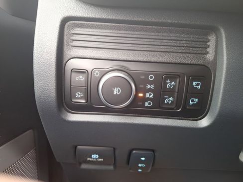 New 2026 Ford F350 Lariat w/ Black Appearance Package image 33