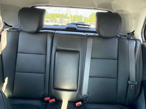 Used 2021 Chevrolet Trax LT w/ Premium Seat Package AWD/4WD image 13