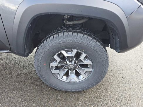 Certified 2023 Toyota Tacoma TRD Off-Road w/ TRD Premium Off Road Package image 11