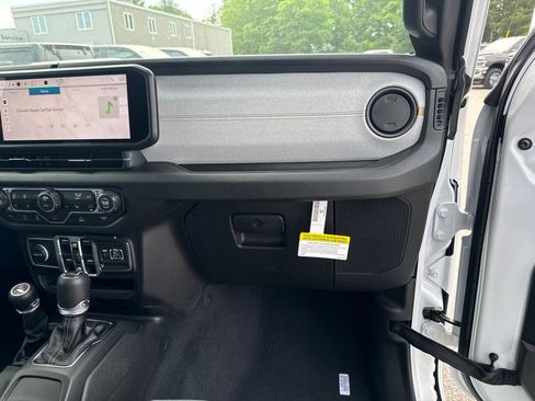 New 2026 Jeep Wrangler Unlimited Sport AWD/4WD image 25