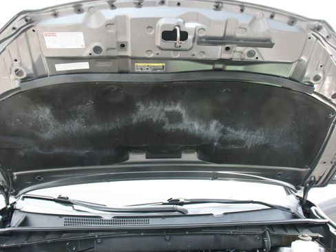 Used 2019 Toyota Highlander XLE AWD/4WD image 30