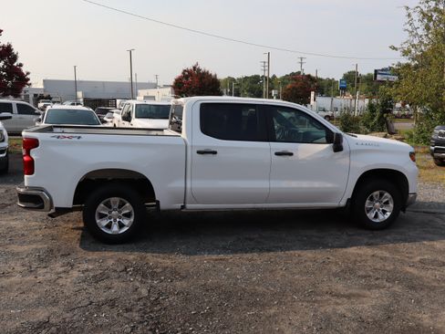 Used 2024 Chevrolet Silverado 1500 W/T w/ WT Value Package AWD/4WD image 11