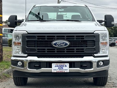 New 2026 Ford F250 XL w/ XL Chrome Package image 8