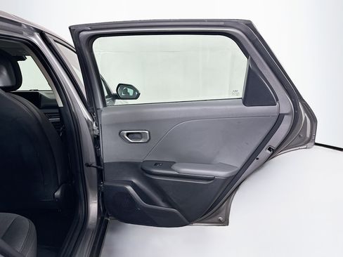 Used 2025 Kia K4 FWD image 28