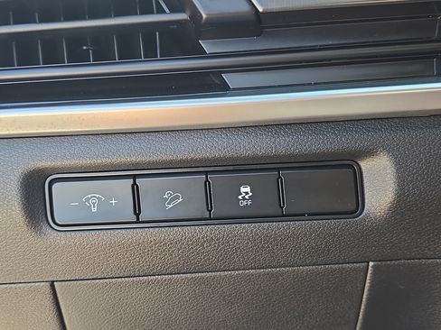 Certified 2024 Kia Telluride LX FWD image 28