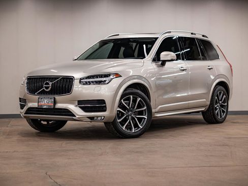 Used 2017 Volvo XC90 T6 Momentum w/ Momentum Plus Package image 23