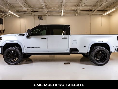 Used 2026 GMC Sierra 3500 Denali Ultimate AWD/4WD image 6