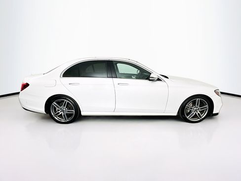 Used 2018 Mercedes-Benz E 300 image 10