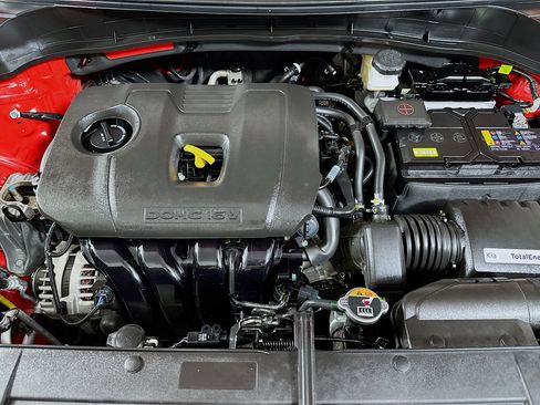 Used 2025 Kia Soul LX w/ LX Technology Package FWD image 31